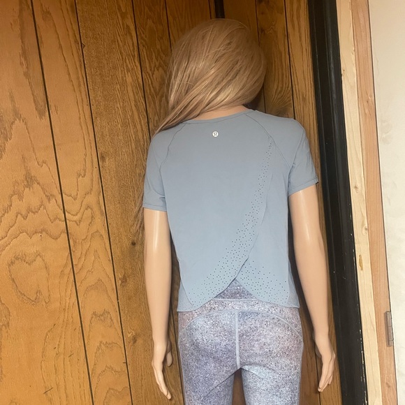 Lululemon" Quick Pace Short Sleeve Blue Cast - Picture 4 of 12
